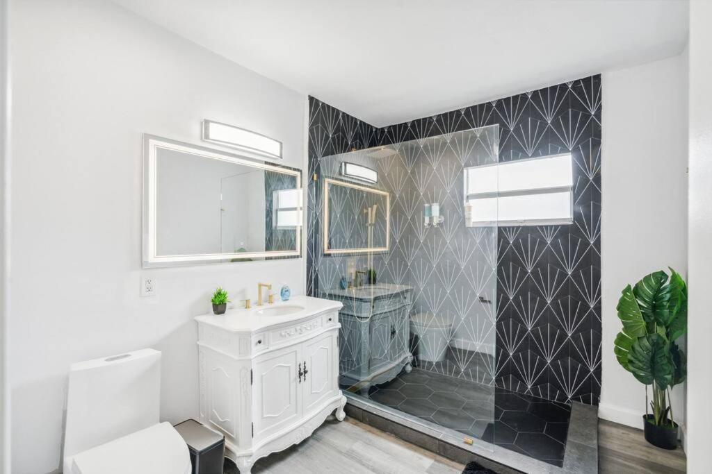 New! Havana Nights Villa ! Walk To Calle Ocho! Miami Exteriér fotografie