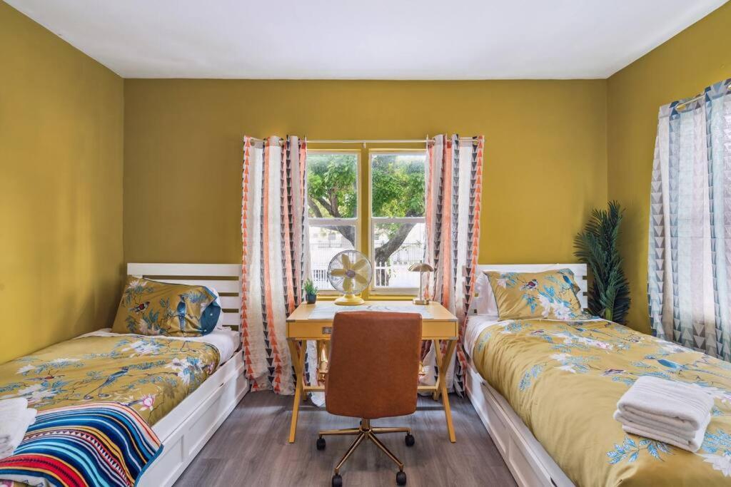 New! Havana Nights Villa ! Walk To Calle Ocho! Miami Exteriér fotografie